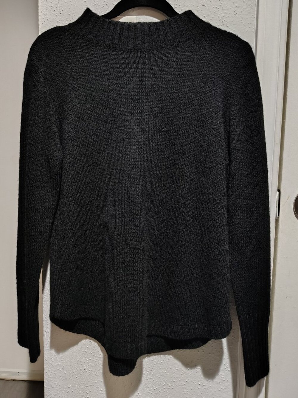a.n.a. Black Tight-Knit Pullover Sweater